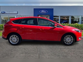 Used Ford Focus 2017 for sale - 78350849: Photo