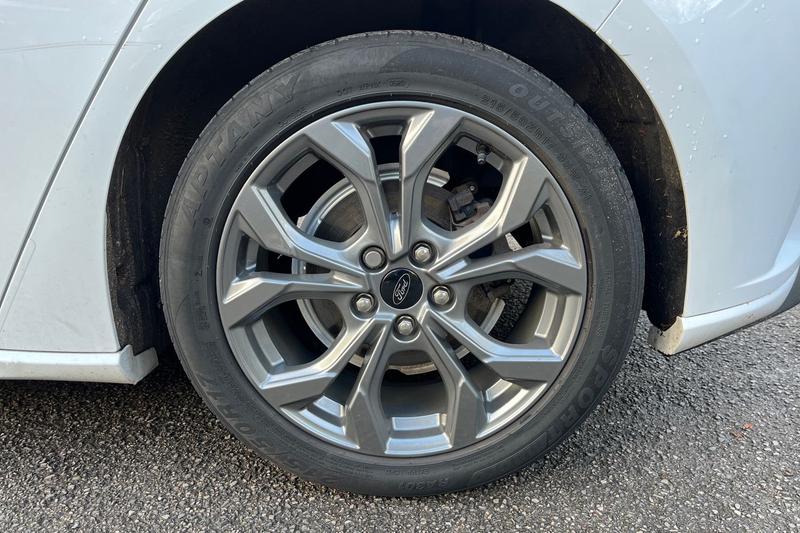 Used Ford Focus 2022 for sale - 76467614: Photo 8