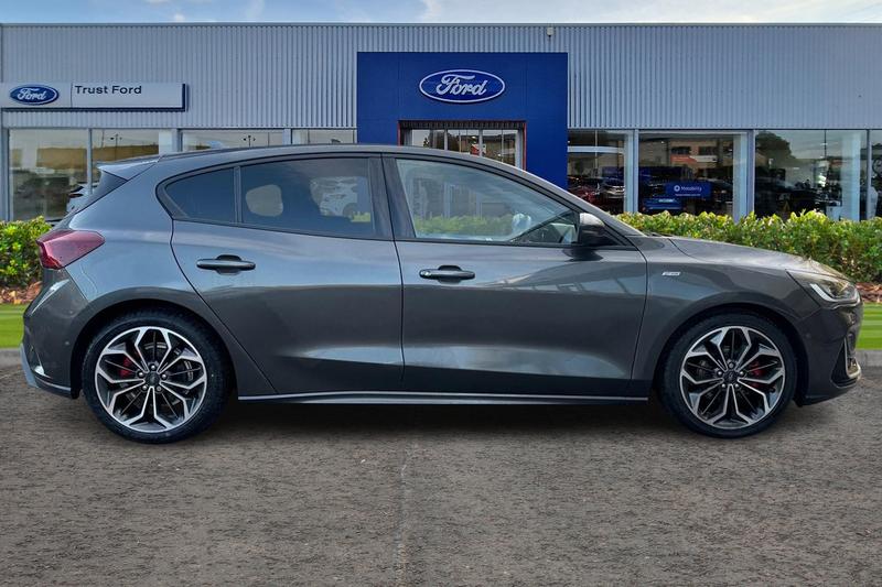 Used Ford Focus 2022 for sale - 76703253: Photo 3