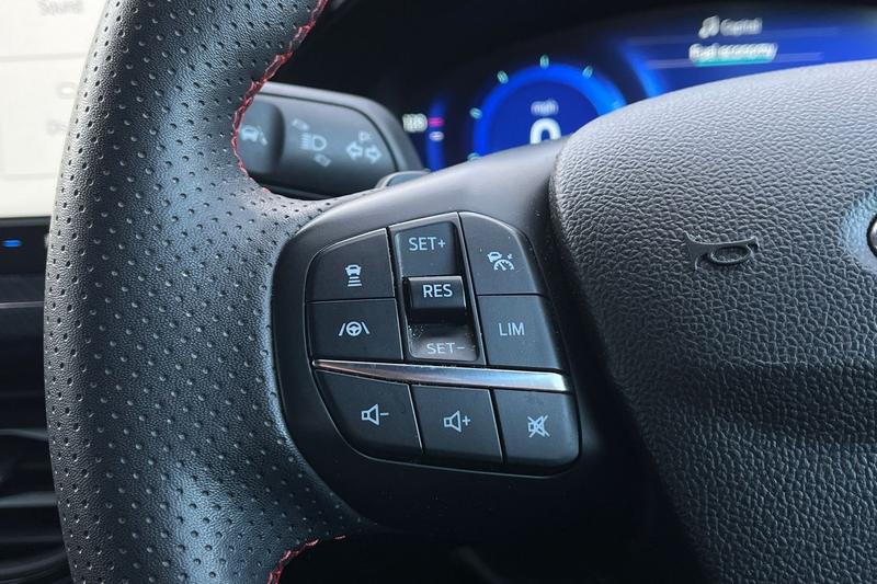 Used Ford Focus 2022 for sale - 76703253: Photo 35