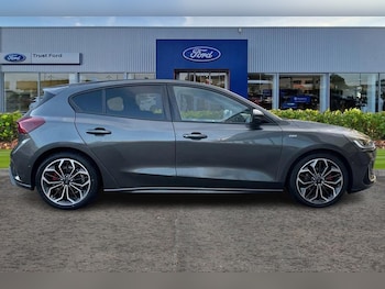 Used Ford Focus 2022 for sale - 76703253: Photo