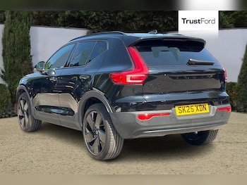 Used Volvo XC40 2025 for sale - 79170246: Photo