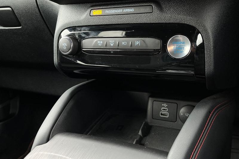 Used Ford Kuga 2025 for sale - 76557417: Photo 33