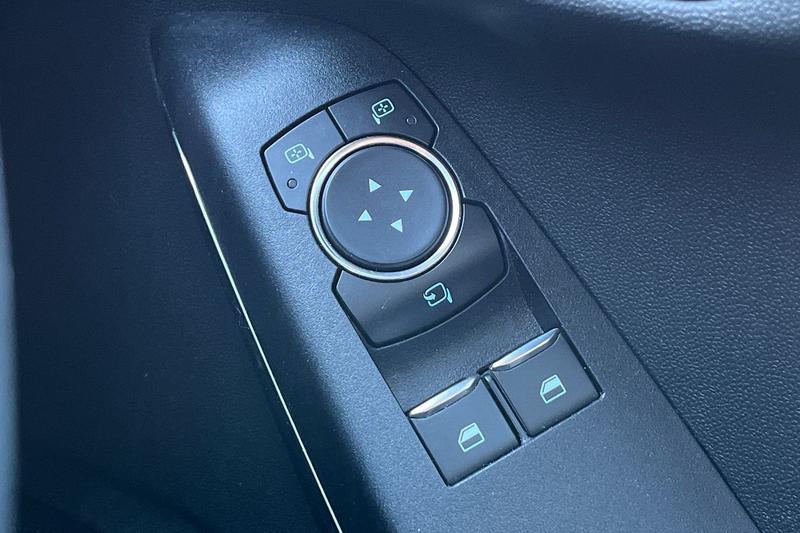 Used Ford Fiesta 2017 for sale - 77733142: Photo 16