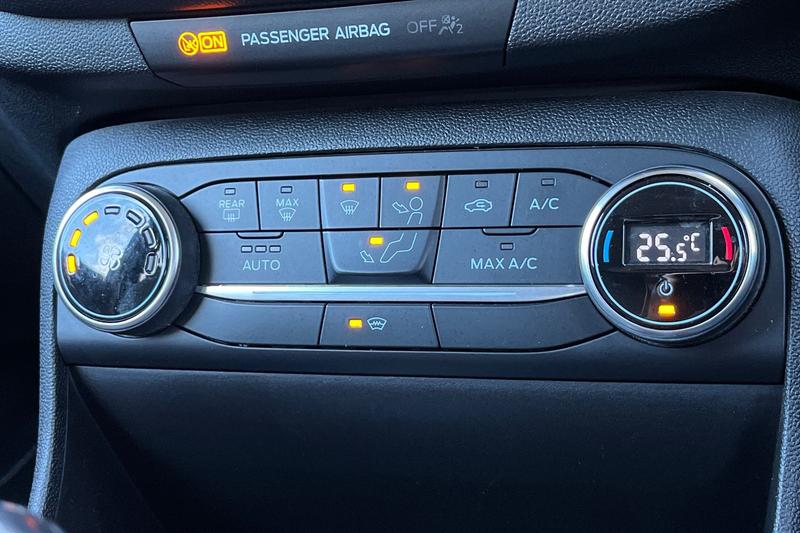 Used Ford Fiesta 2017 for sale - 77733142: Photo 31