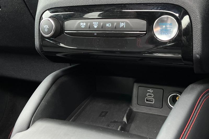 Used Ford Kuga 2025 for sale - 76716367: Photo 34