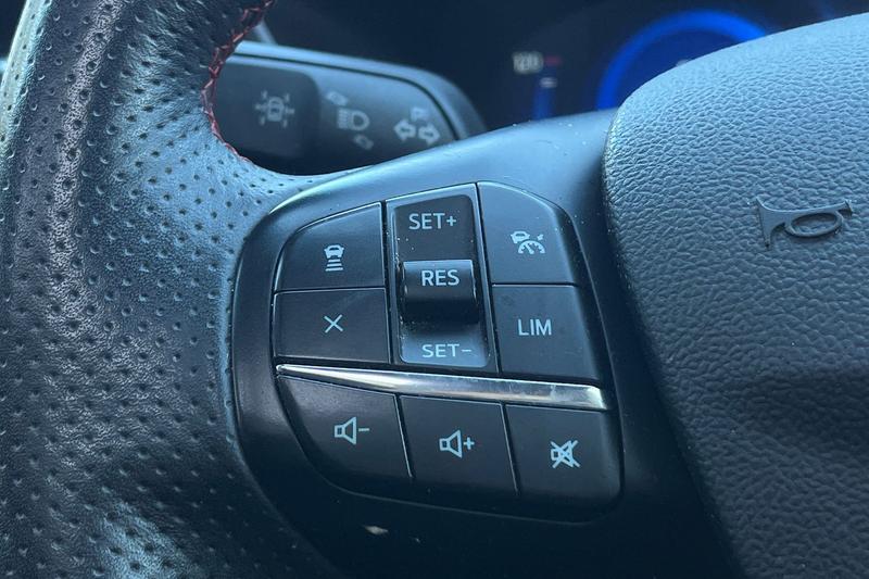 Used Ford Kuga 2021 for sale - 76803334: Photo 35