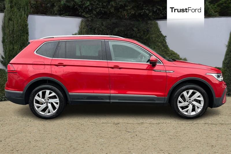 Used Volkswagen Tiguan Allspace 2024 for sale - 77607648: Photo 3