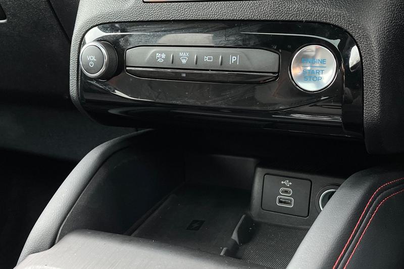 Used Ford Kuga 2024 for sale - 77025788: Photo 34