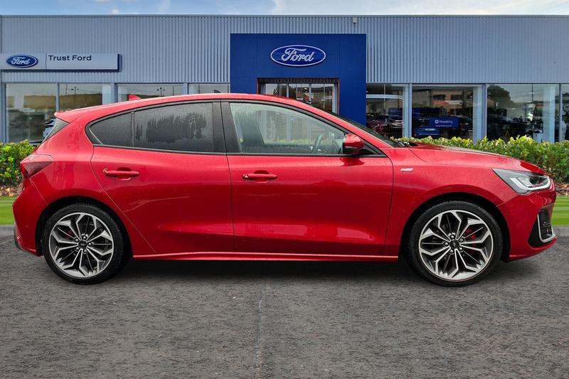 Used Ford Focus 2022 for sale - 76738855: Photo 3