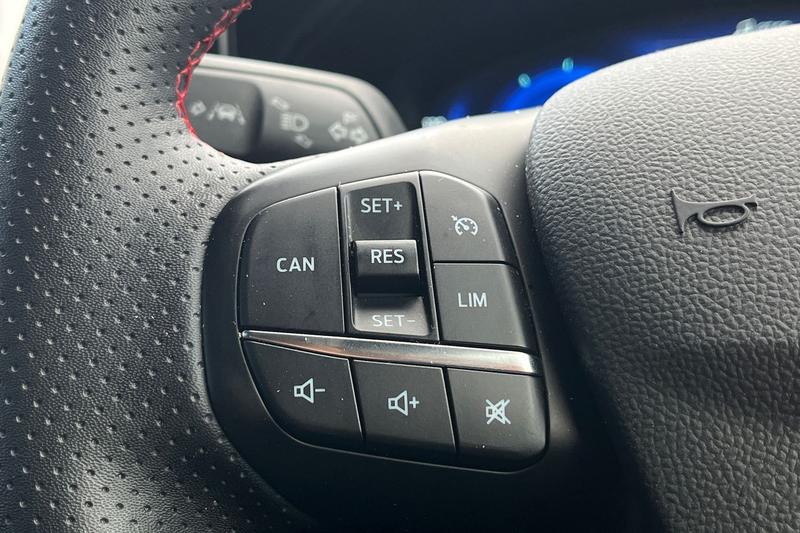 Used Ford Focus 2022 for sale - 76738855: Photo 34