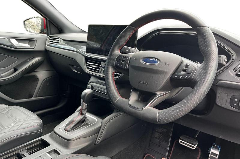 Used Ford Focus 2022 for sale - 76738855: Photo 9