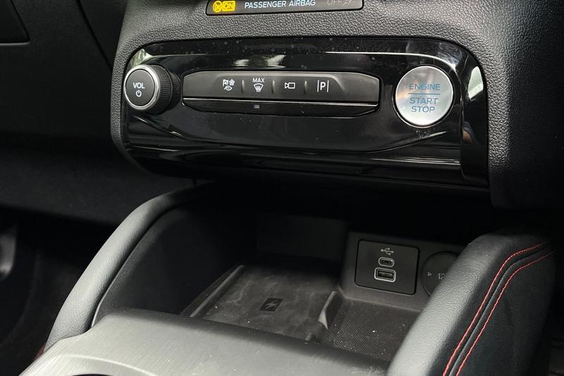 Used Ford Kuga 2024 for sale - 75997388: Photo 33