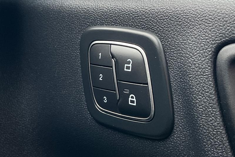 Used Ford Kuga 2024 for sale - 75997388: Photo 37