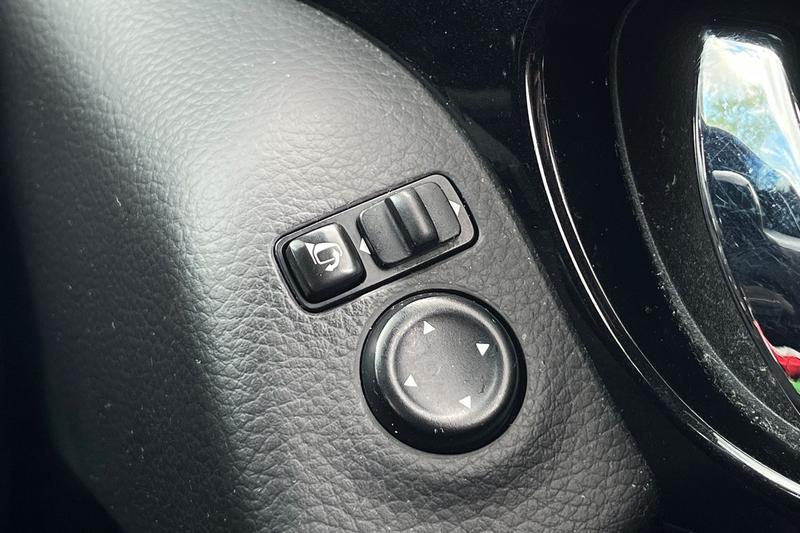 Vehicle 33