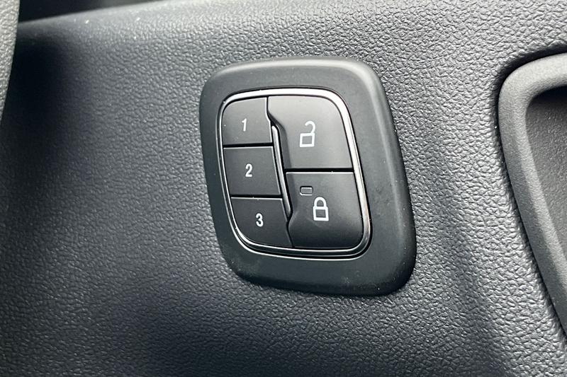 Used Ford Kuga 2025 for sale - 77435061: Photo 37