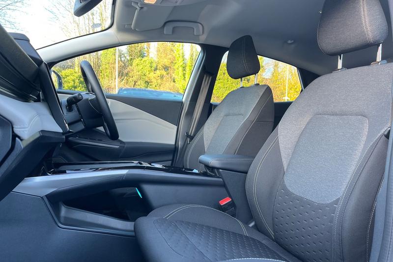 Used Ford Puma Gen-E 2025 for sale - 76782436: Photo 19