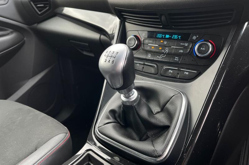 Used Ford Kuga 2017 for sale - 78149639: Photo 32