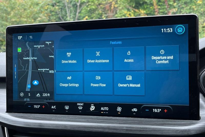 Used Ford Kuga 2025 for sale - 76772743: Photo 27