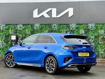 Used Kia Ceed 2025 for sale - 76400221: Photo