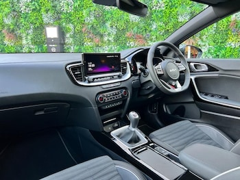 Used Kia Ceed 2025 for sale - 76400245: Photo