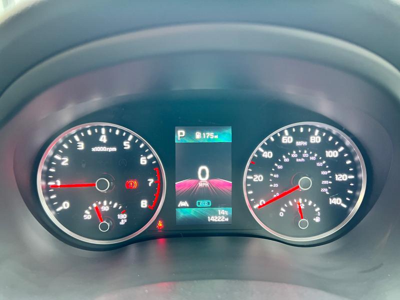 Used Kia Stonic 2022 for sale - 76400248: Photo 28