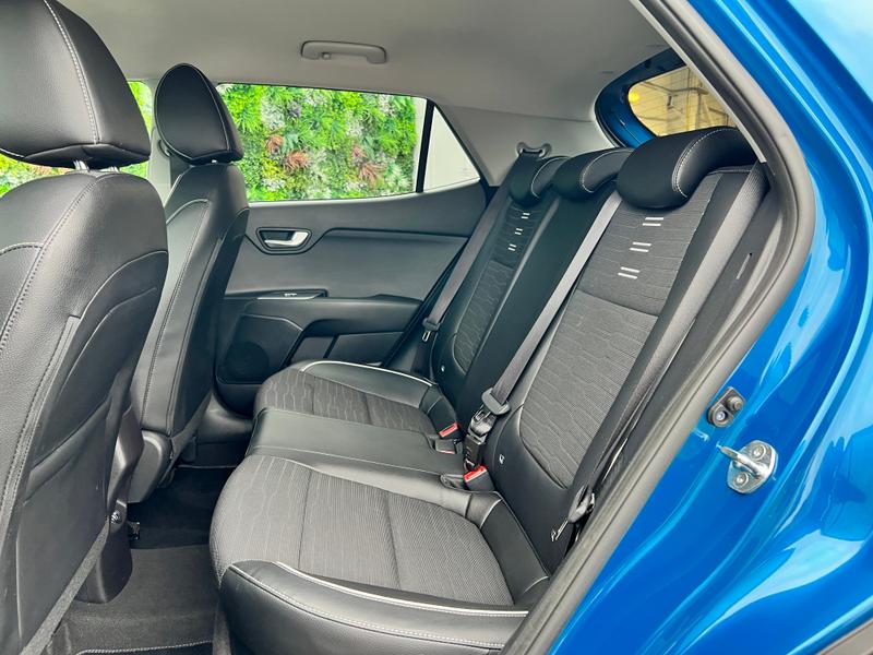 Used Kia Stonic 2022 for sale - 76400248: Photo 4