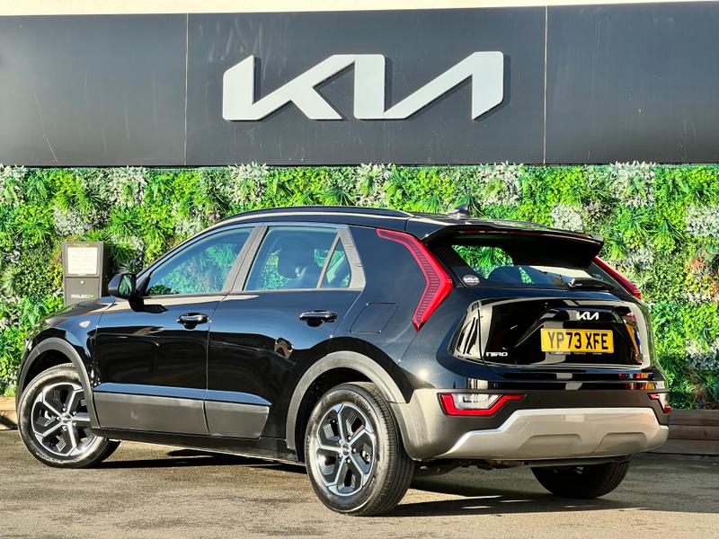 Used Kia Niro 2023 for sale - 76400238: Photo 2