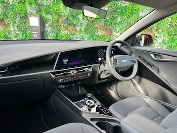 Used Kia Niro undefined for sale - 76400212: Photo