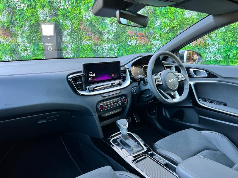 Used Kia Ceed 2025 for sale - 76400228: Photo 3