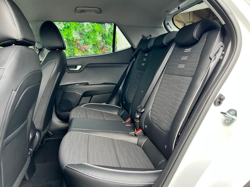 Used Kia Stonic 2025 for sale - 76405273: Photo 4