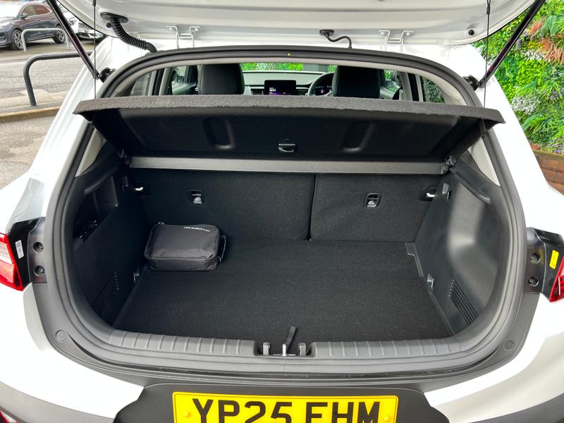 Used Kia Stonic 2025 for sale - 76405273: Photo 5