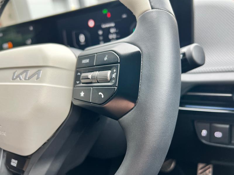 Used Kia EV6 2025 for sale - 76400237: Photo 25