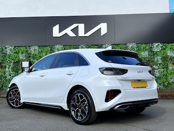 Used Kia Ceed 2025 for sale - 76400199: Photo