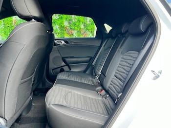 Used Kia Ceed 2025 for sale - 76400199: Photo