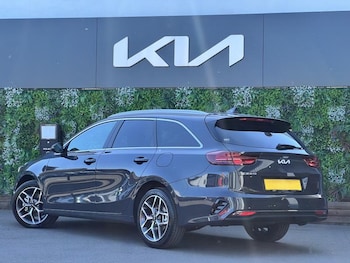 Used Kia Ceed 2025 for sale - 77121284: Photo