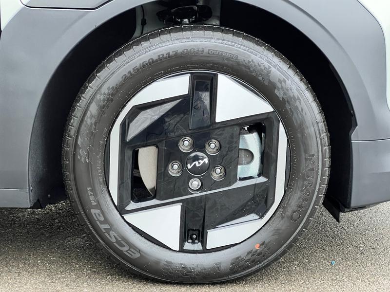 Used Kia EV3 2025 for sale - 77274981: Photo 23