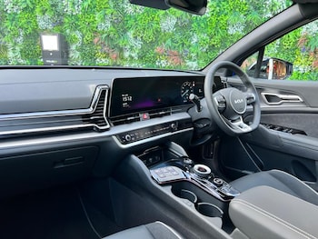 Used Kia Sportage 2024 for sale - 76400204: Photo