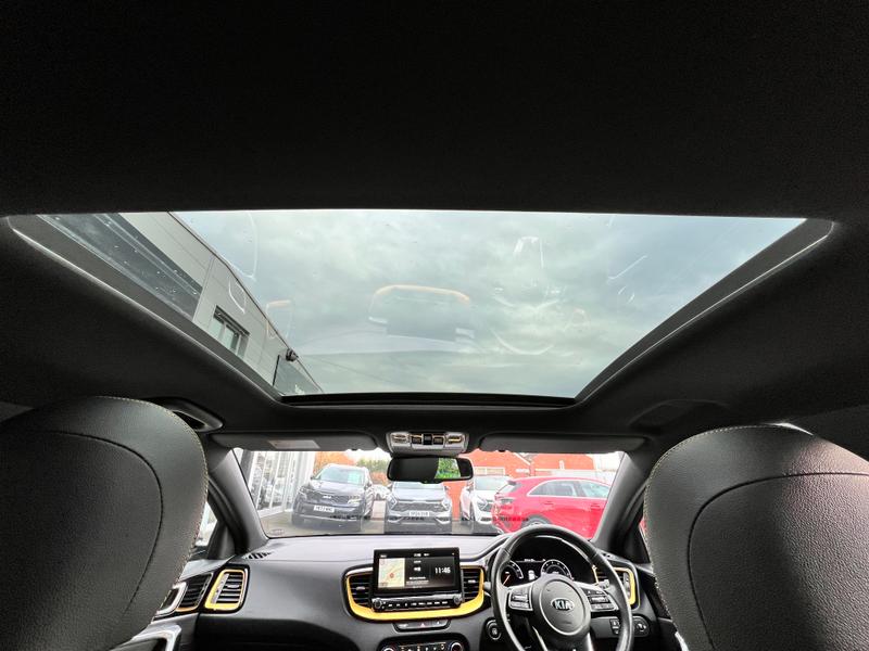 Used Kia XCeed 2020 for sale - 76433945: Photo 25