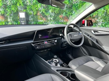 Used Kia Niro undefined for sale - 76400243: Photo