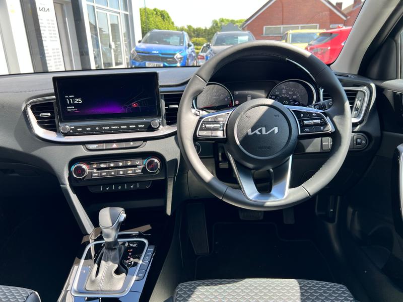 Used Kia Ceed 2025 for sale - 76400241: Photo 13