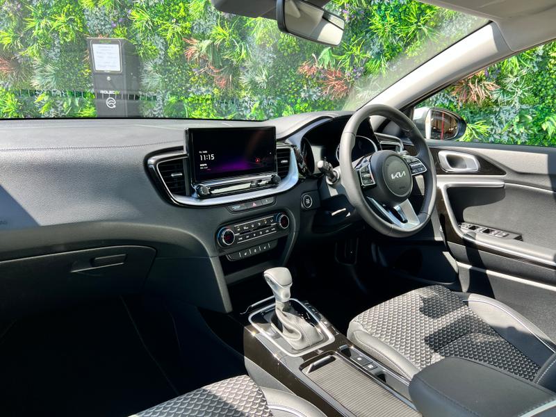 Used Kia Ceed 2025 for sale - 76400241: Photo 3