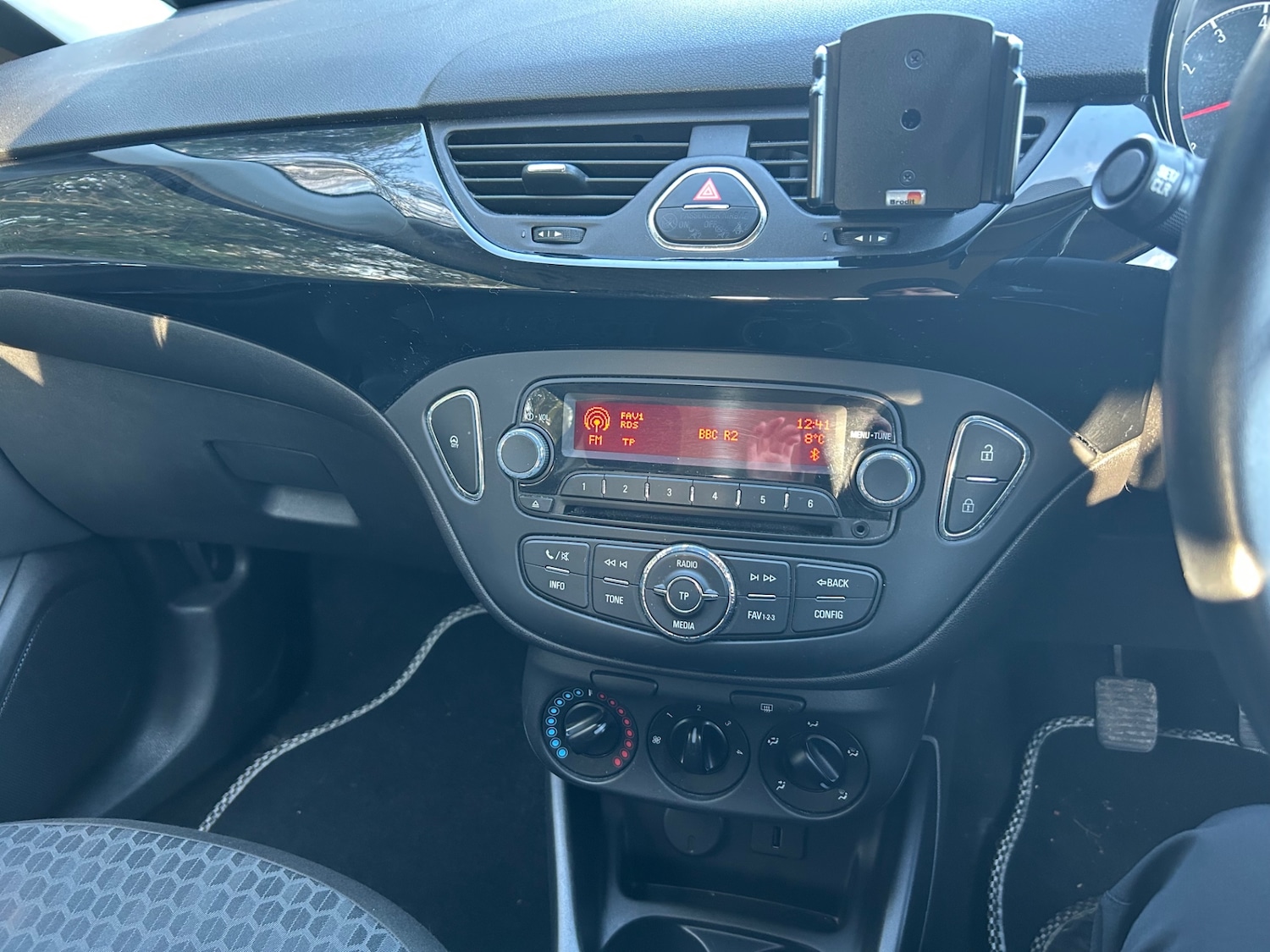 Used Vauxhall Corsa 2015 for sale - 77296868: Photo 17