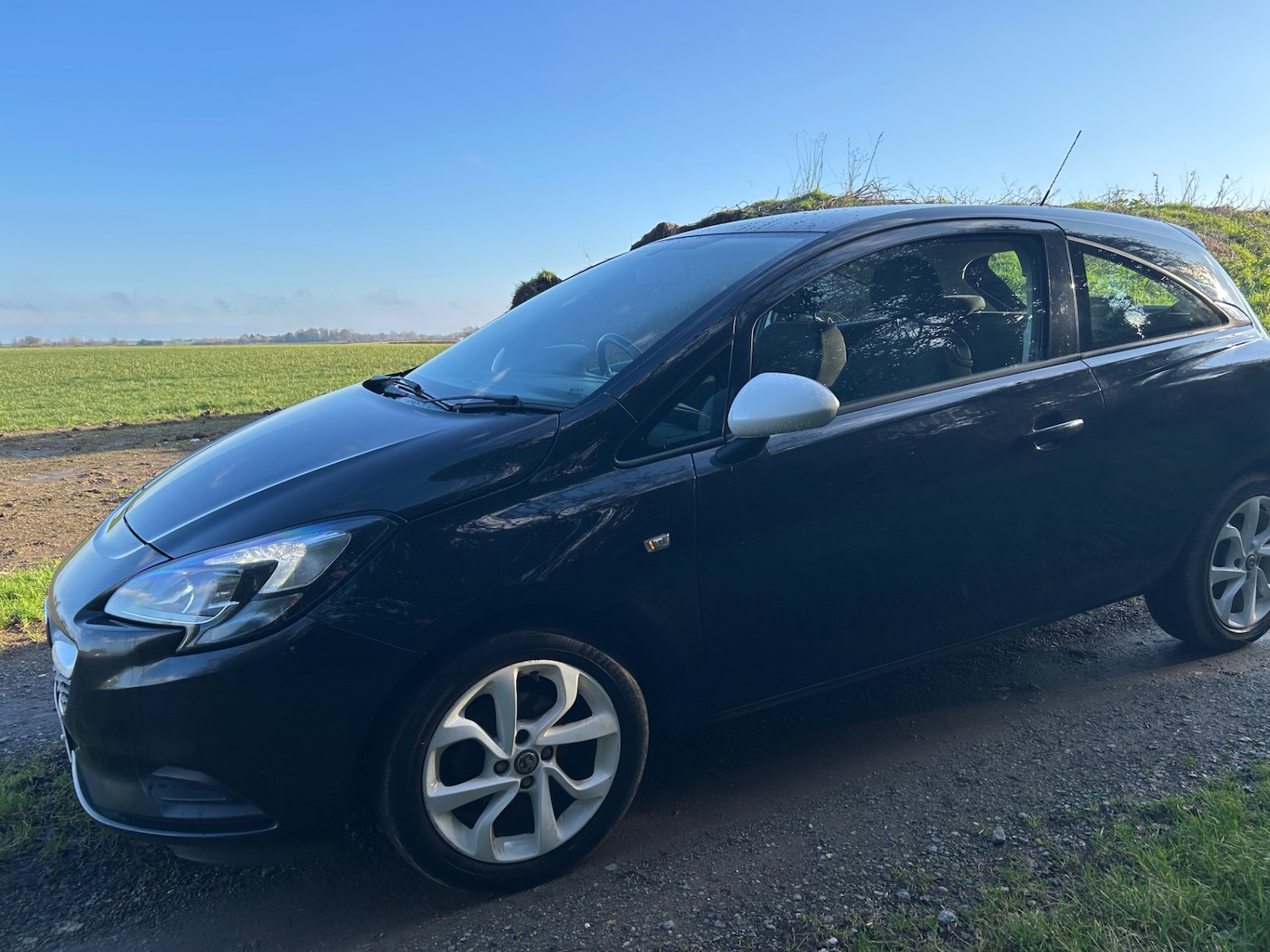 Used Vauxhall Corsa 2015 for sale - 77296868: Photo 4