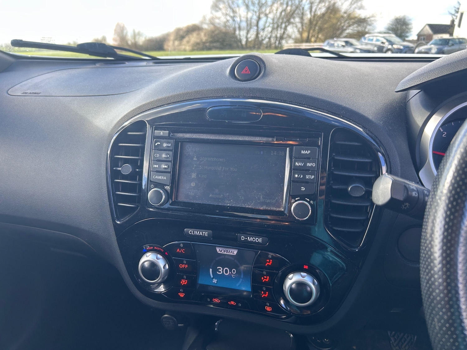 Used Nissan Juke 2014 for sale - 77400169: Photo 13