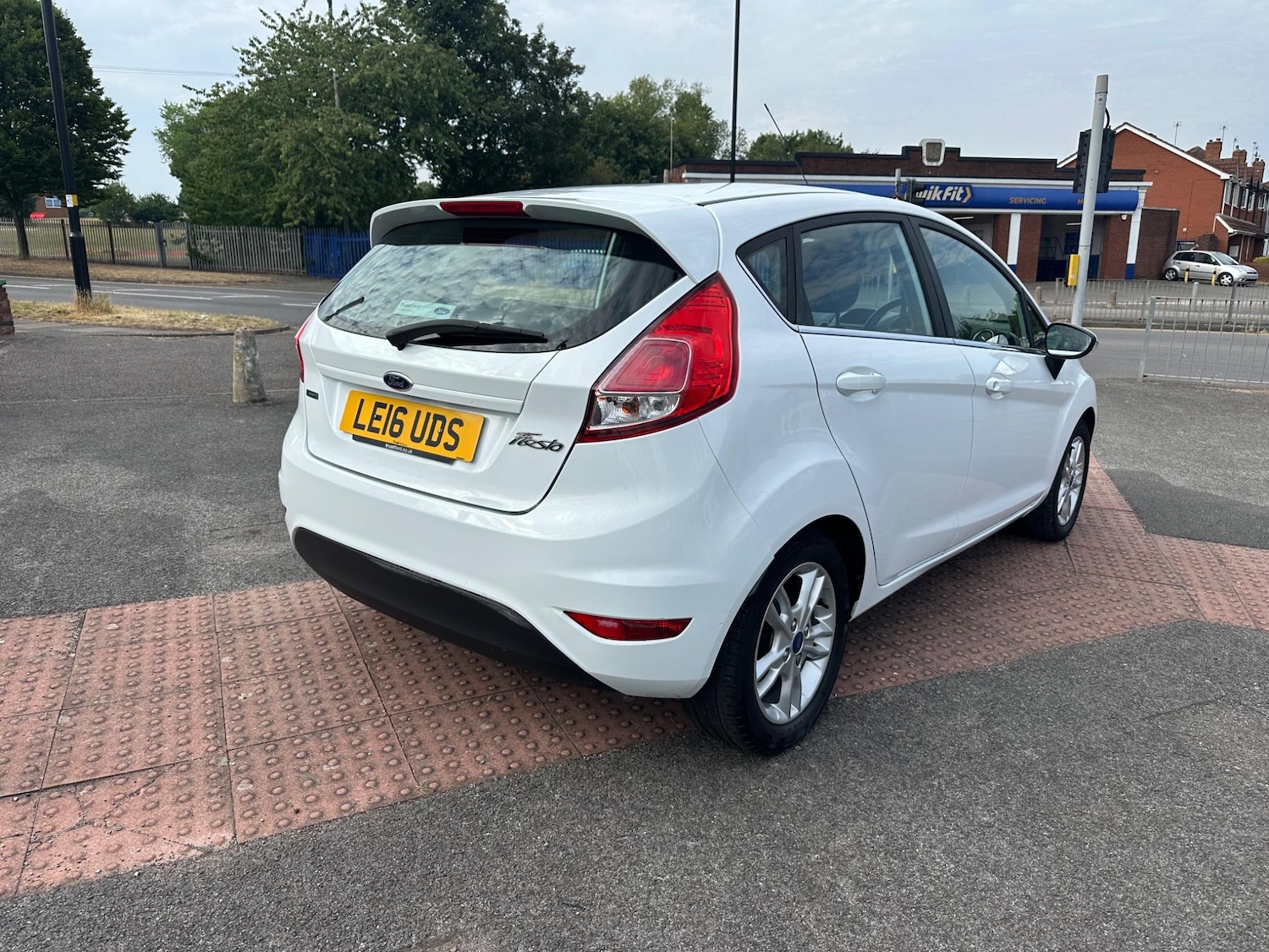 Vehicle 5