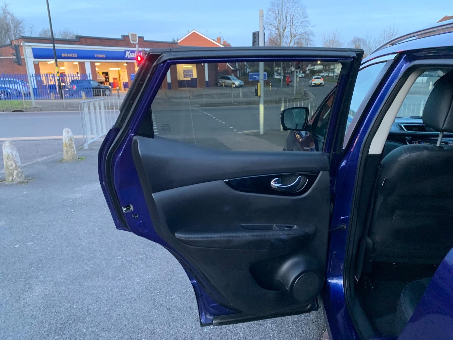 Vehicle 28