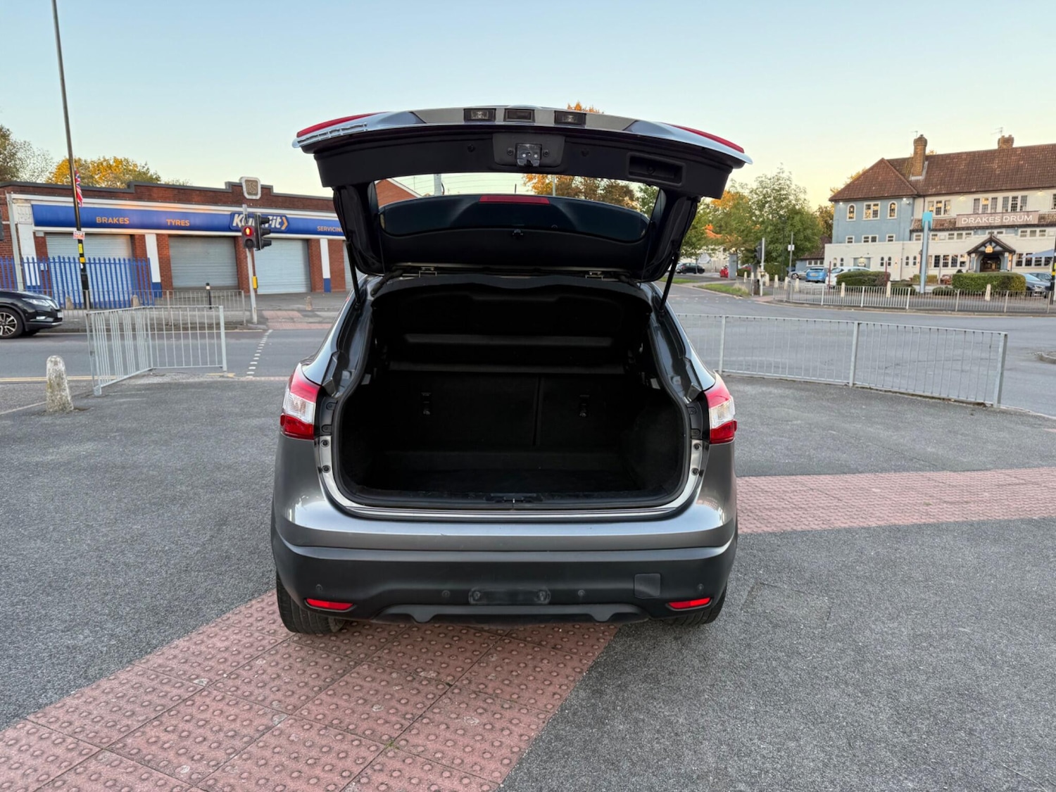 Vehicle 25