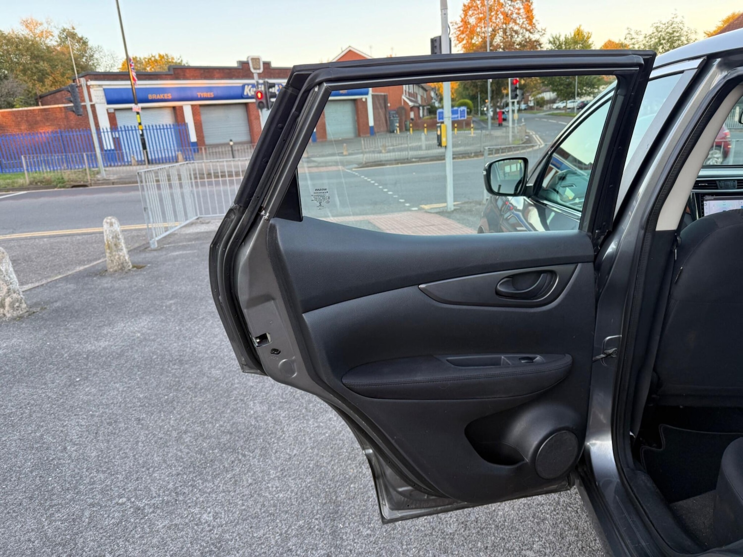 Vehicle 27