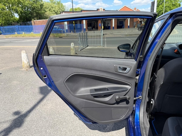 Used Ford Fiesta 2017 for sale - 74631338: Photo 16